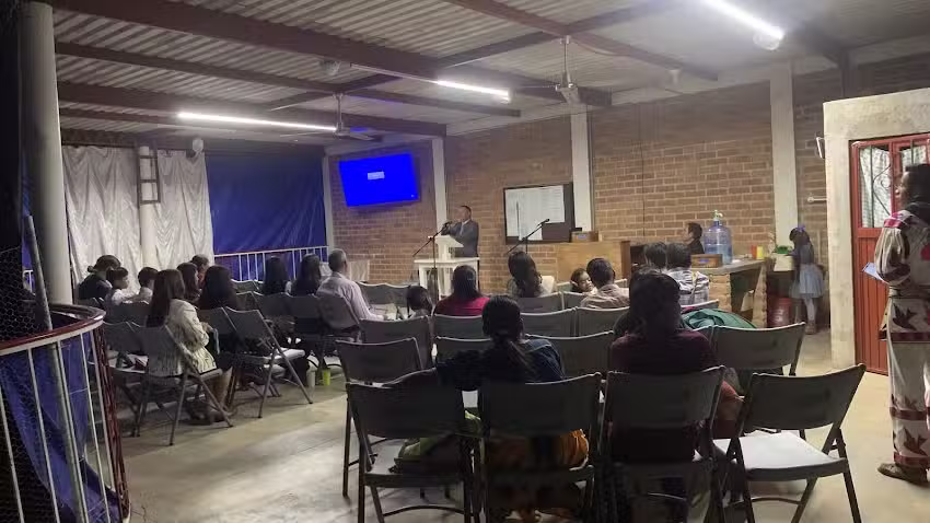 Sal&oacute;n del Reino de los Testigos de Jehov&aacute;