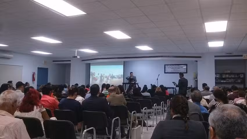 Sal&oacute;n del Reino de los testigos de Jehov&aacute;