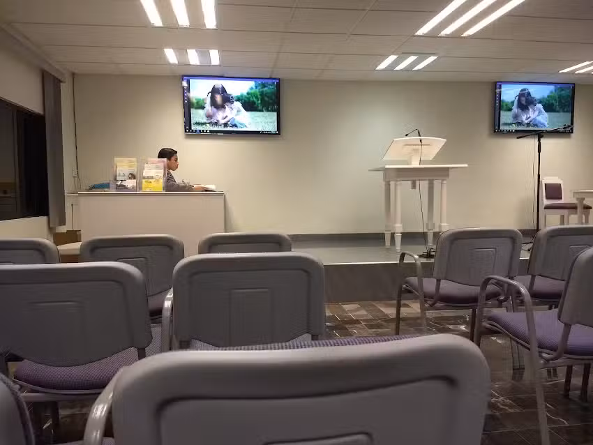 Sal&oacute;n del reino de los Testigos de Jehov&aacute;