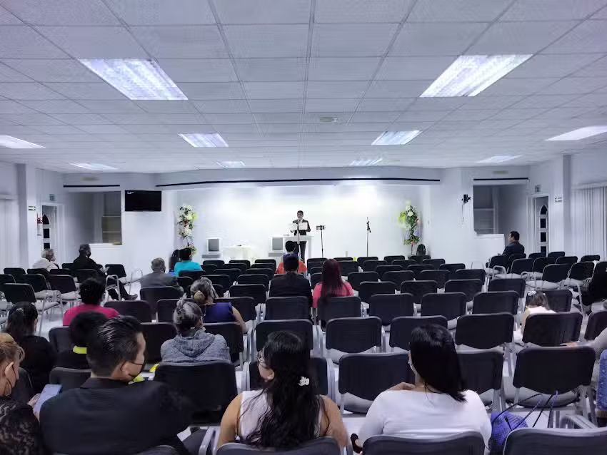 Sal&oacute;n del Reino de los Testigos de Jehov&aacute;