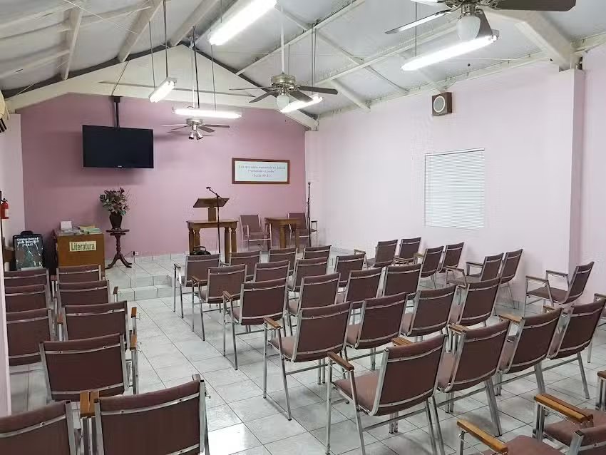 Sal&oacute;n del Reino en R&iacute;o Bravo