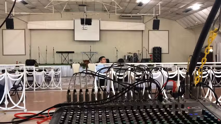 Sal&oacute;n Flamingos