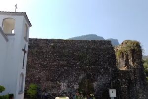 San Francisco de As&iacute;s, Moyos