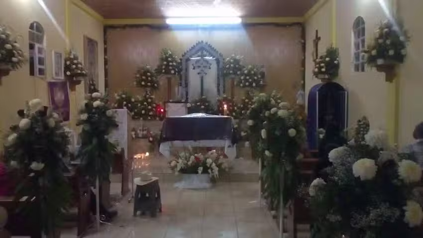 Santa Cruz del Alba&ntilde;il