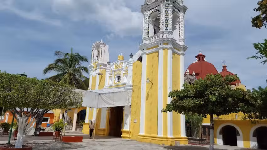 Santuario de Santiago Ap&oacute;stol de Iz&uacute;car