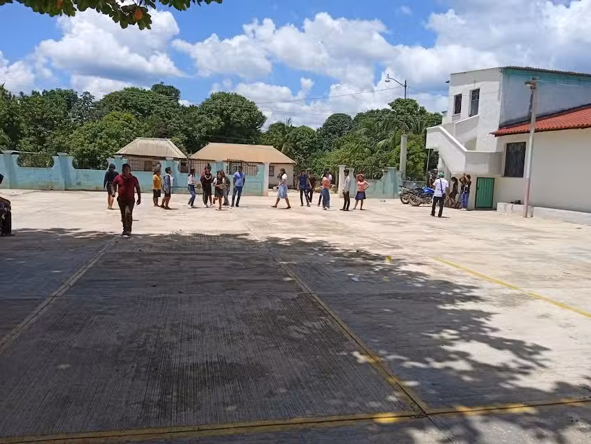 Seminario b&iacute;blico teol&oacute;gico fuente de luz.