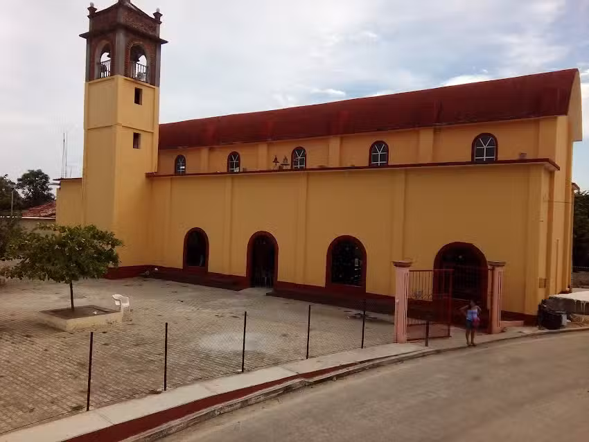 Templo Catolico Bajos De Chila.