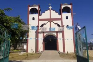 TEMPLO CATOLICO DE SANTIAGO CUIXTLA NOP. JUQ. OAX.