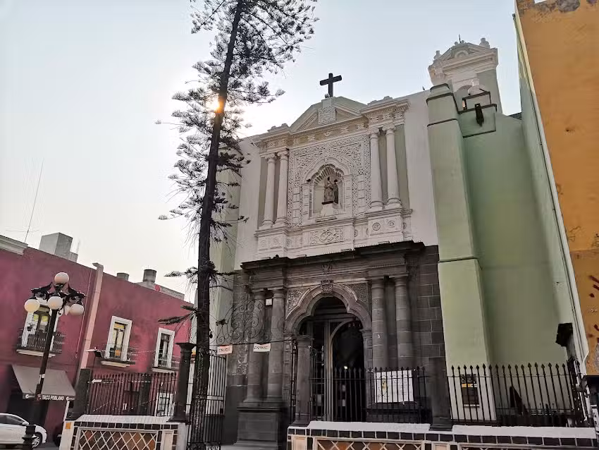 Templo Conventual de San Joaqu&iacute;n y Santa Ana de las Religiosas Capuchinas