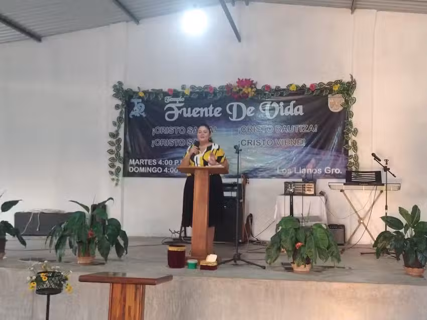 Templo Cristiano Fuente de Vida Asambleas de Dios