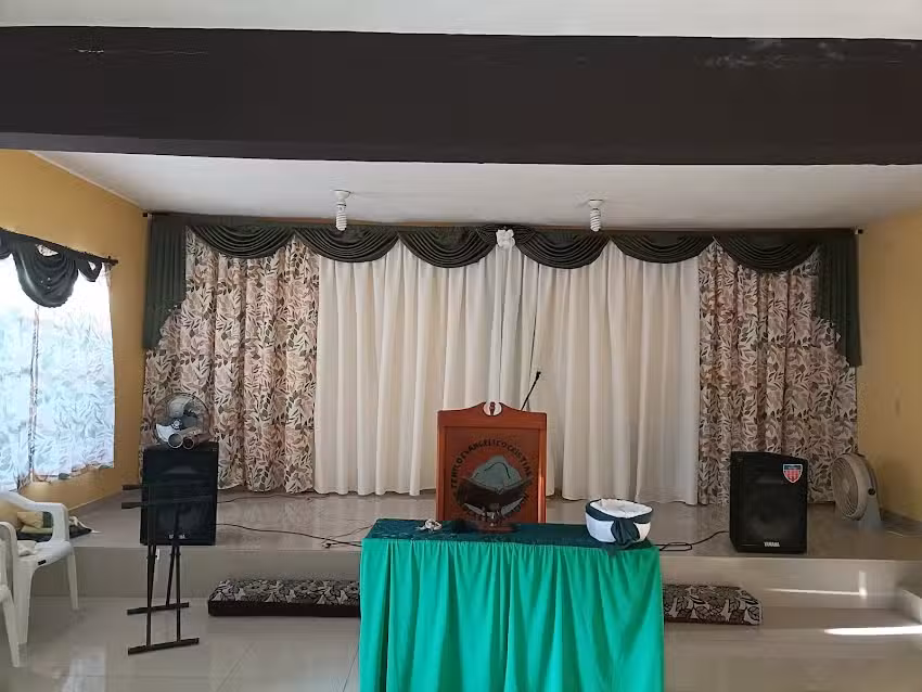 Templo Cristiano Pentecostes Roca de Salvacion