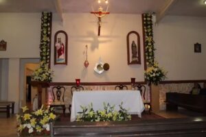 Templo Cristo Rey ( Los Pinos)