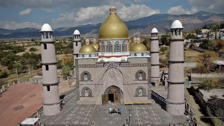 Templo de Las Cruces (Taj Mahal de las Cruces)