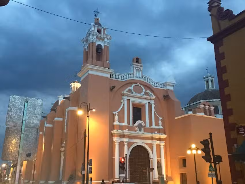 Templo de San Juan de Letr&aacute;n &ndash; El Hospitalito