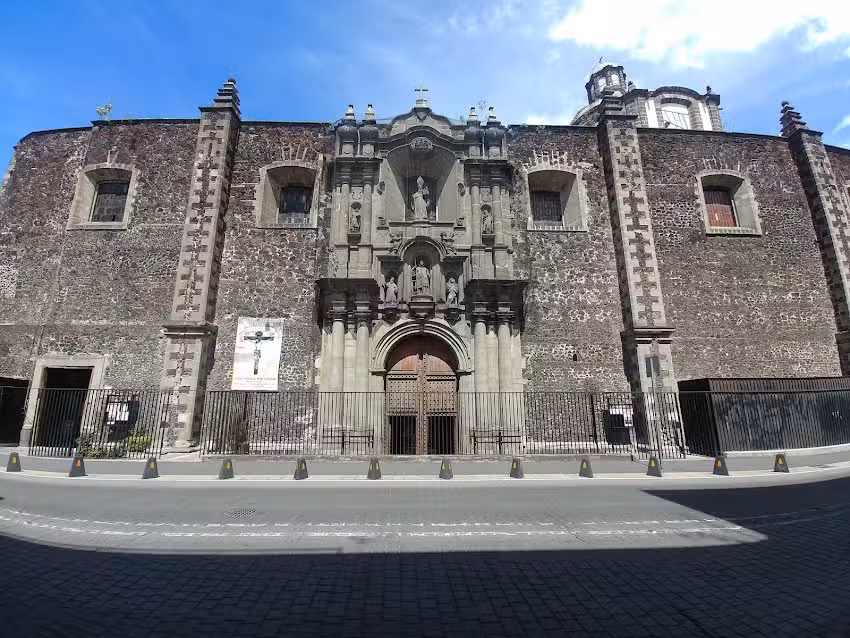 Templo de San Lorenzo Di&aacute;cono y M&aacute;rtir