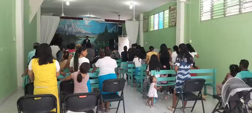 Templo Ema&uacute;s Asambleas de Dios