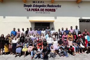 Templo Evang&eacute;lico Pentecost&eacute;s &ldquo;La Pe&ntilde;a de Horeb&rdquo; MIEPI