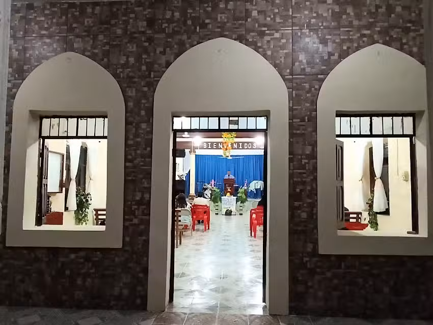 Templo Jes&uacute;s La Luz del Mundo Asambleas de Dios