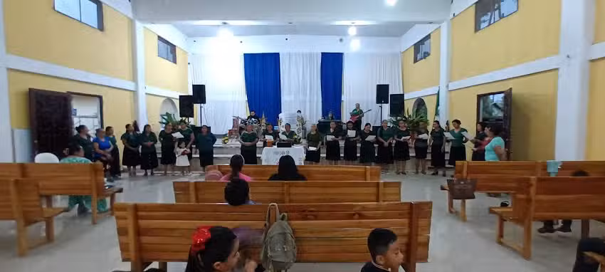 Templo La Sant&iacute;sima Trinidad Asambleas de Dios