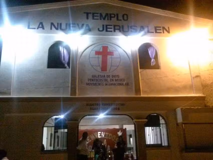 Templo Nueva Jerusal&eacute;n (Iglesia de Dios Pentecostal en M&eacute;xico Movimiento Internacional)