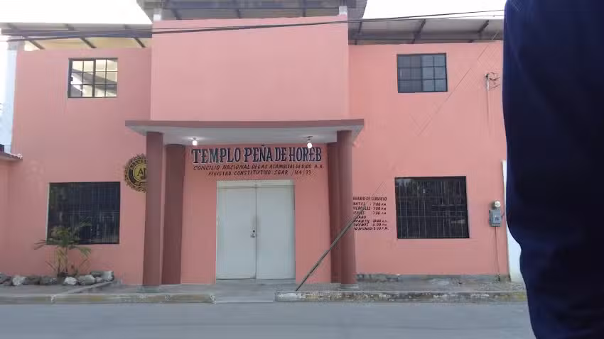 Templo Pe&ntilde;a De Horeb De Las Asambleas De Dios