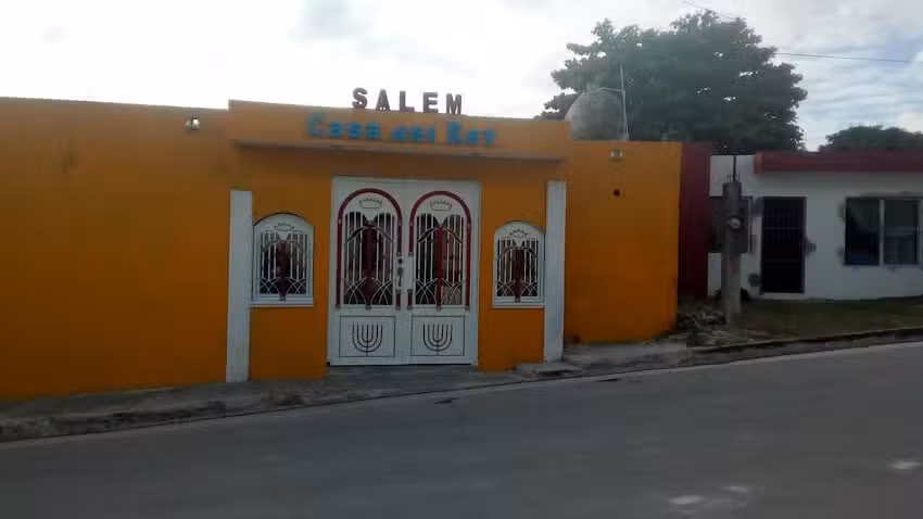 Templo Pentecostes Lirio de Los Valles
