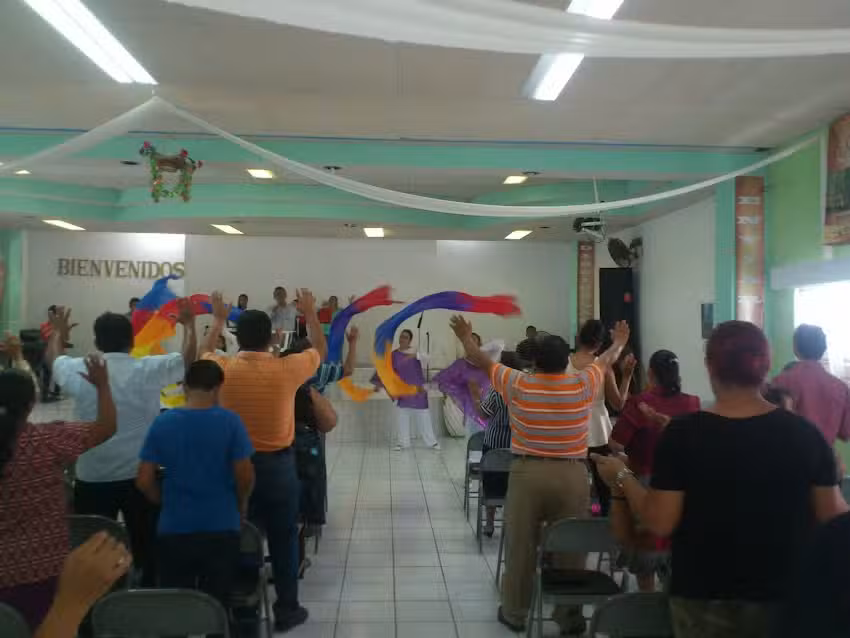 Templo Roca de Salvaci&oacute;n Asambleas de Dios