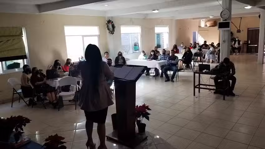 Templo Roca de Salvaci&oacute;n Asambleas de Dios (Atr&aacute;s de Mariscos El G&uuml;ero)