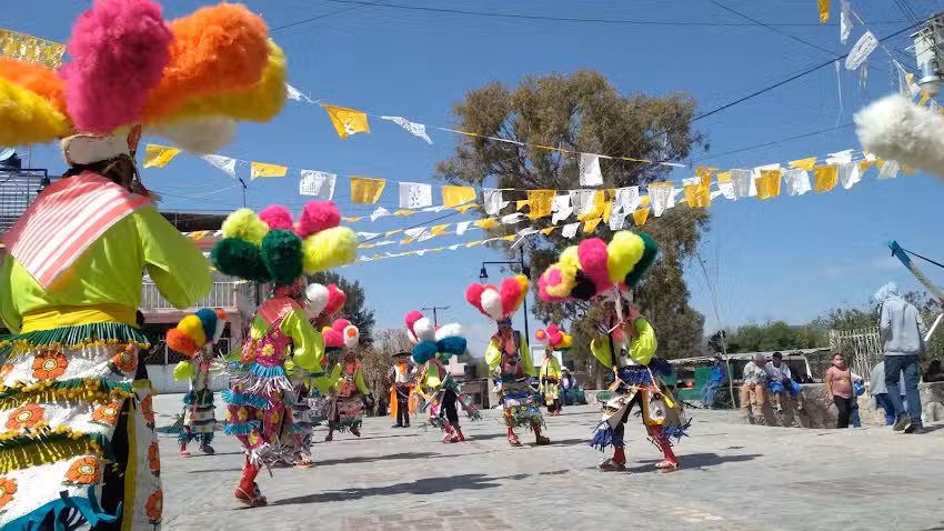 Templo San Salvador de las clavellinas