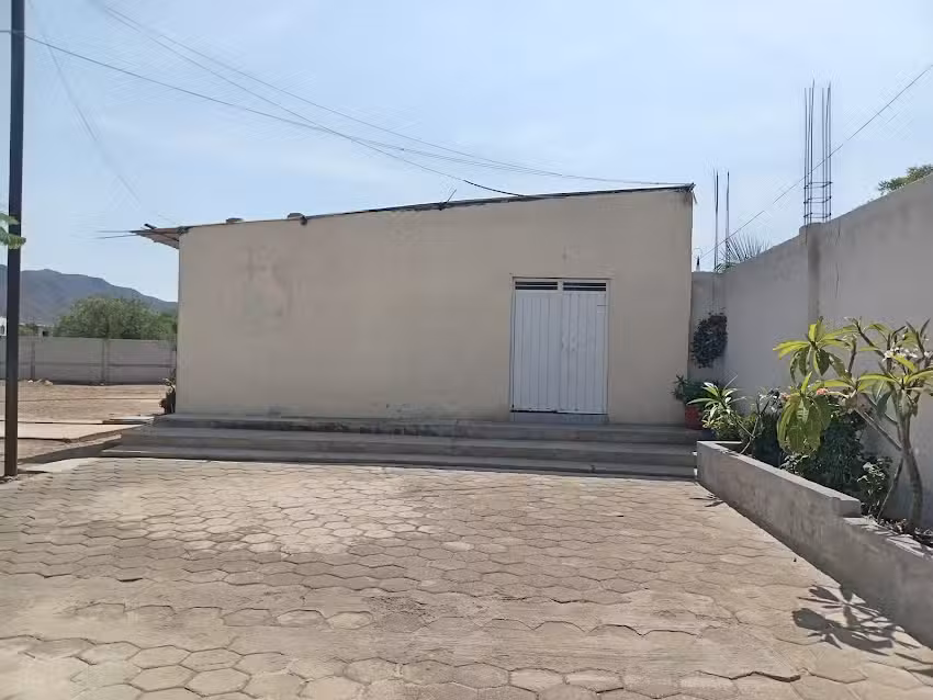 Templo Sina&iacute;, Iglesia de Dios