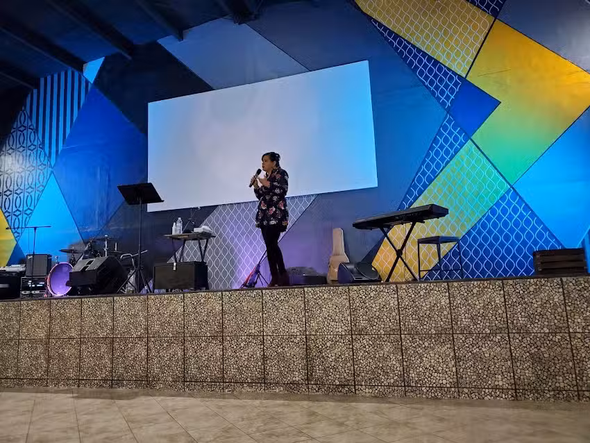 YO AMO AL ESPIRITU SANTO, iglesia